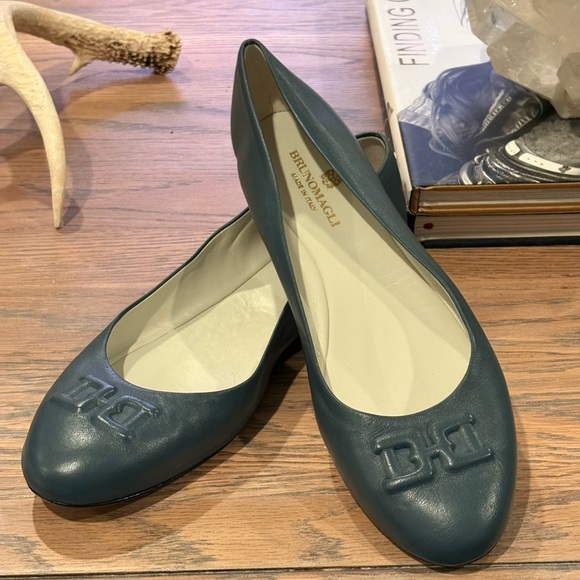Bruno Magli BIBI Leather Flats Blue - Picture 4 of 13